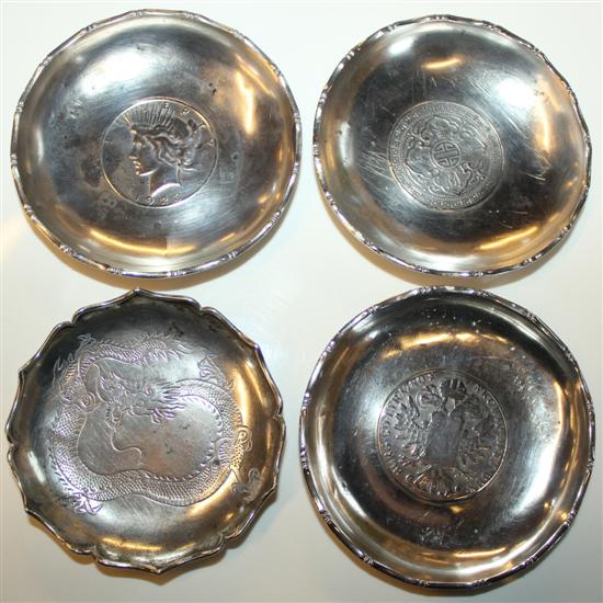 Hong Kong silver coin inset dishes(-)